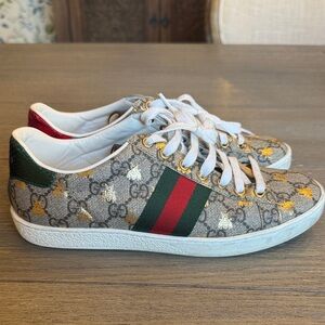 Gucci Supreme Canvas Sneakers | Metallic Red and Green